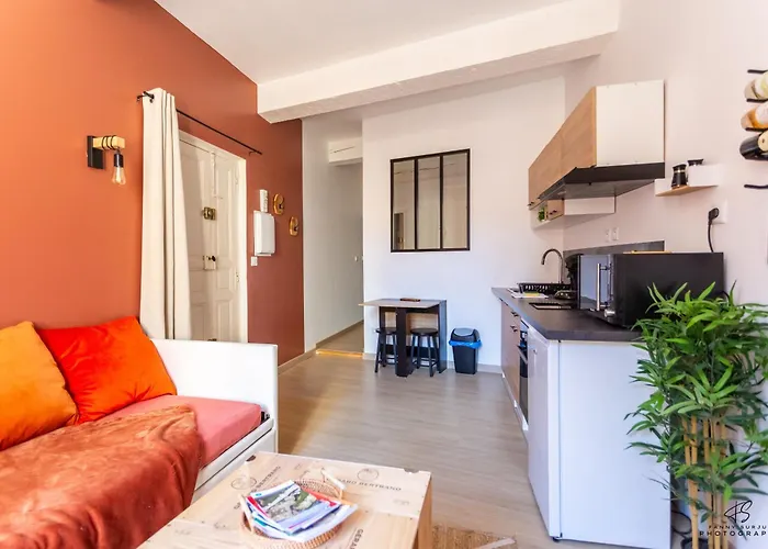 Apartment Le Carignan - 4 Personnes - Proche Des Plages *